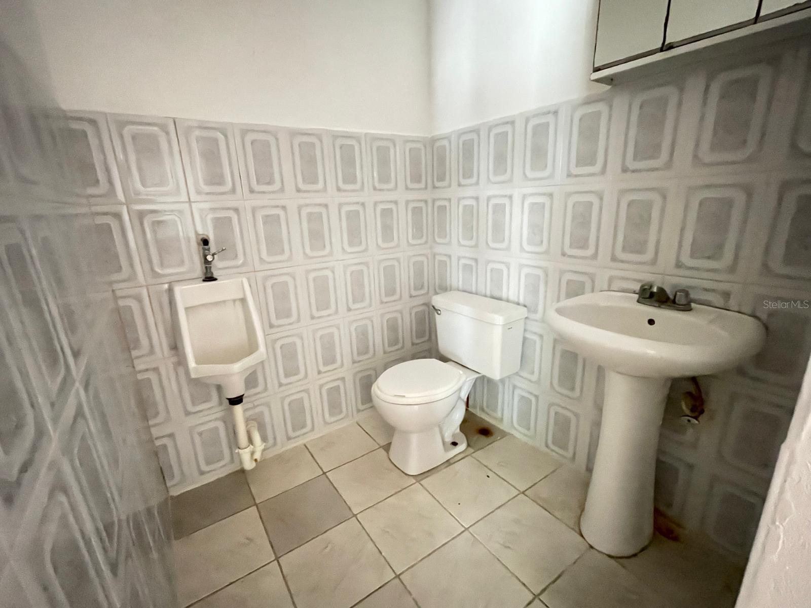 CALLE 2 VILLA DEL ROSARIO #D5 NAGUABO, PR 00718