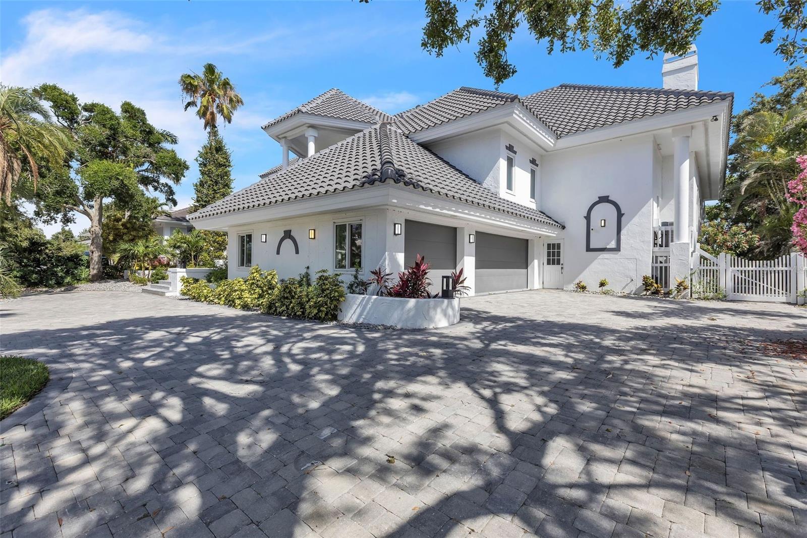 5212 62ND Ave ST PETERSBURG, FL 33715