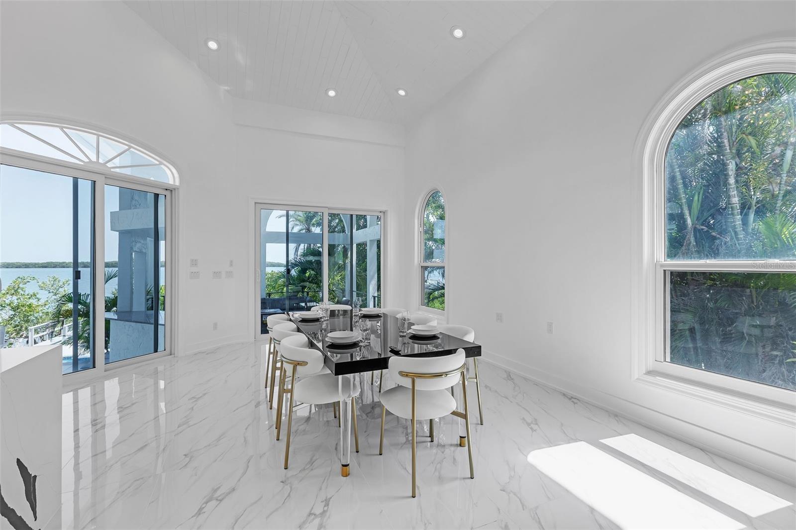 5212 62ND Ave ST PETERSBURG, FL 33715