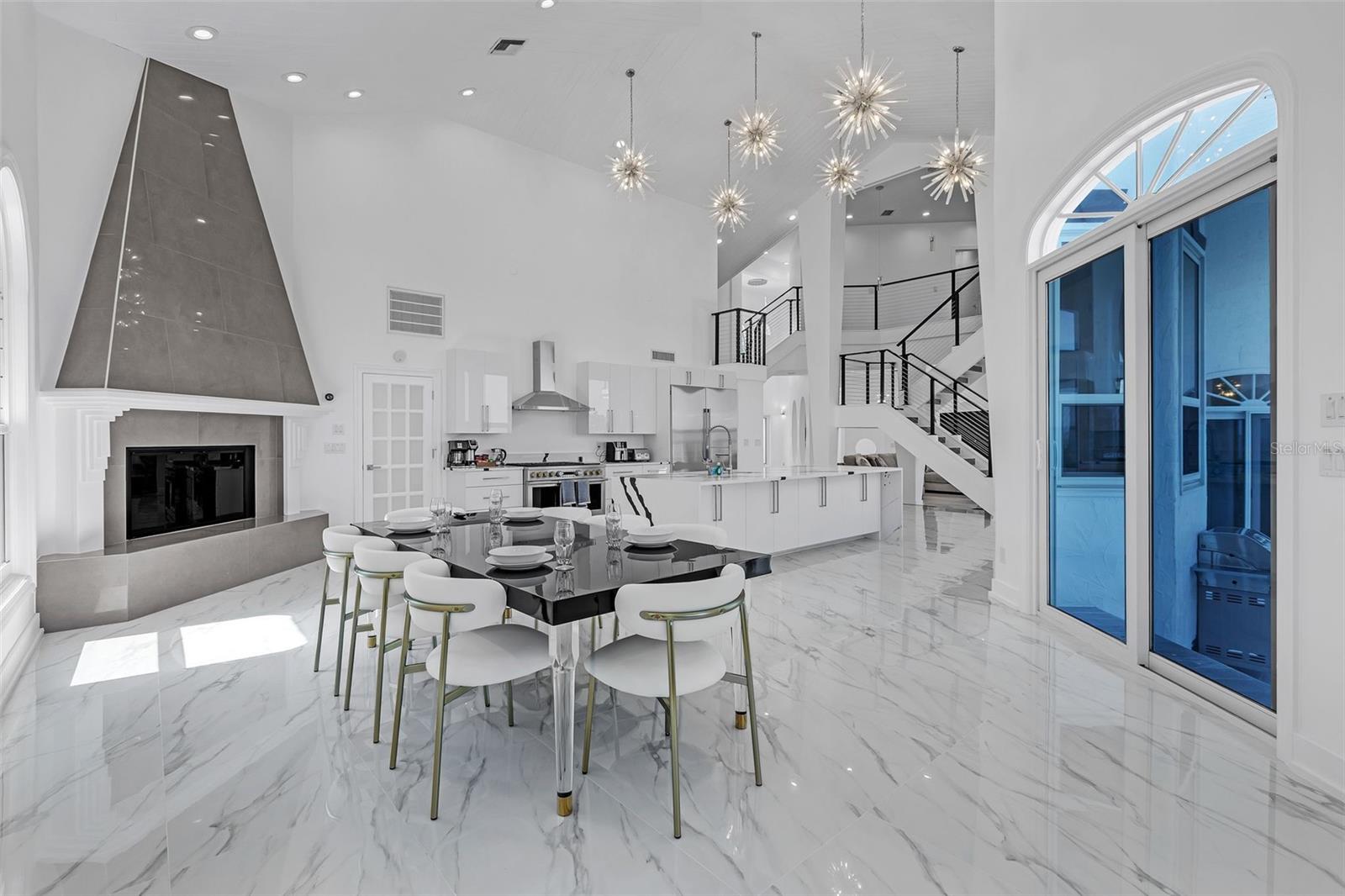 5212 62ND Ave ST PETERSBURG, FL 33715