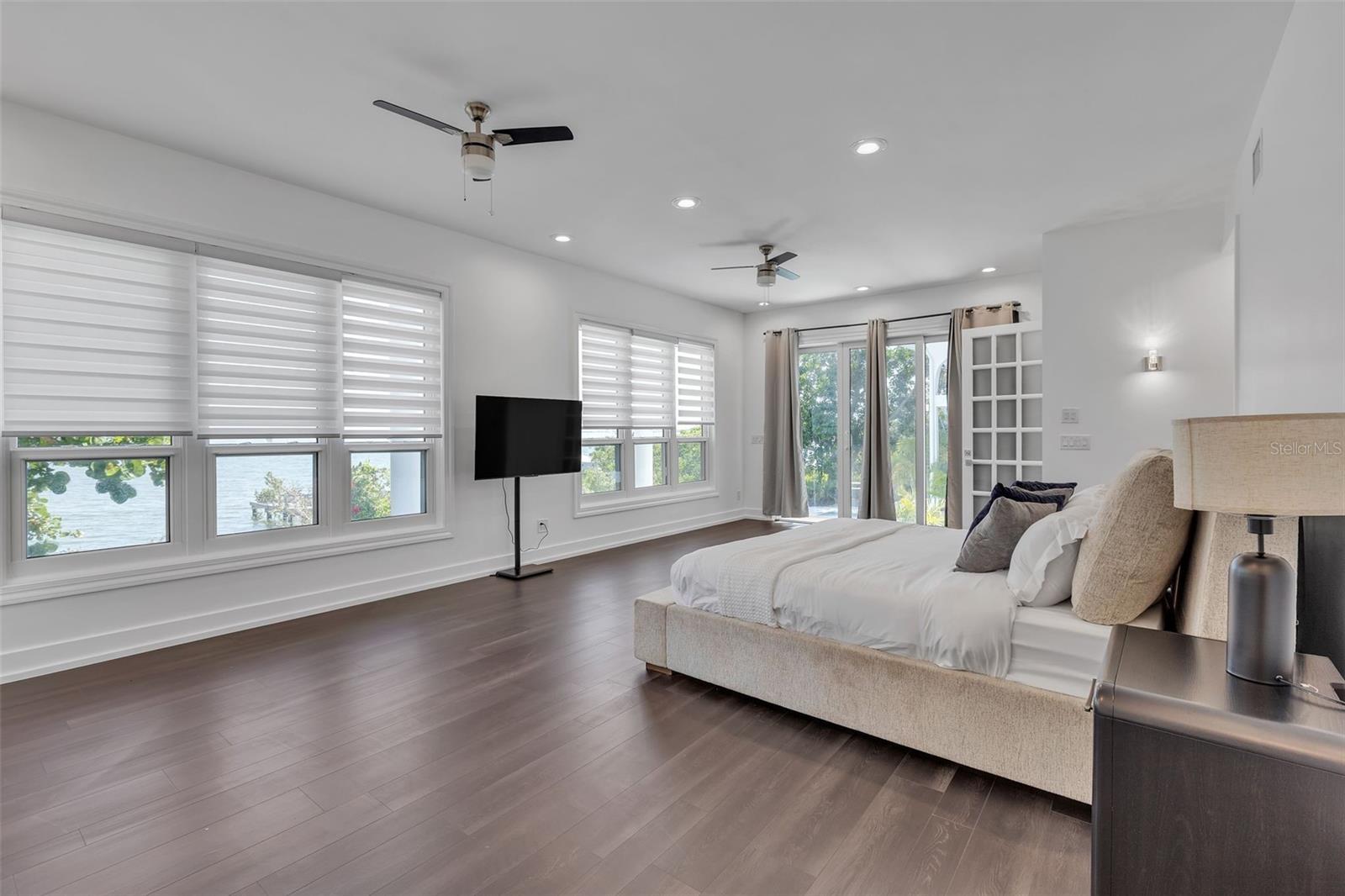 5212 62ND Ave ST PETERSBURG, FL 33715