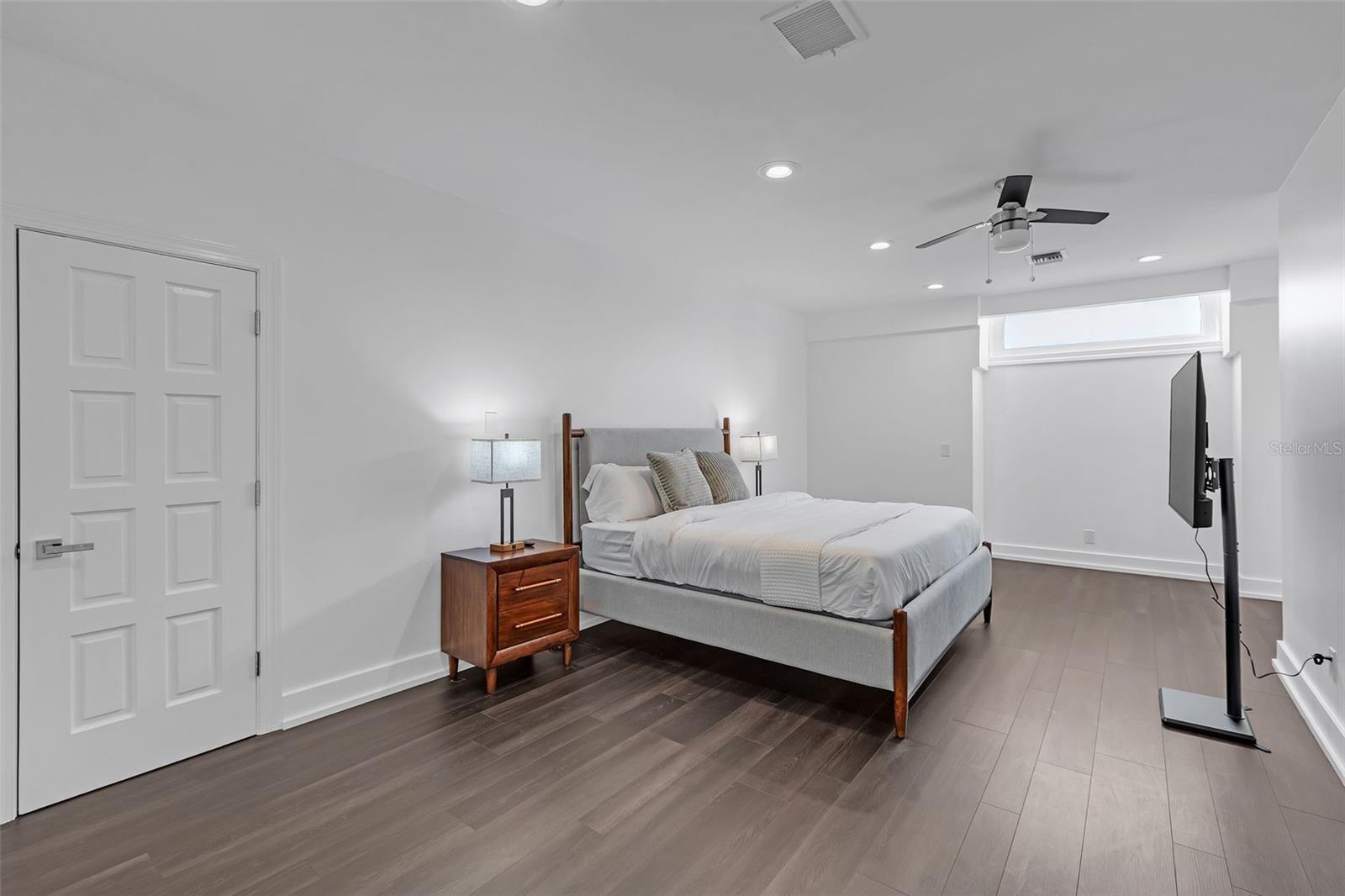 5212 62ND Ave ST PETERSBURG, FL 33715