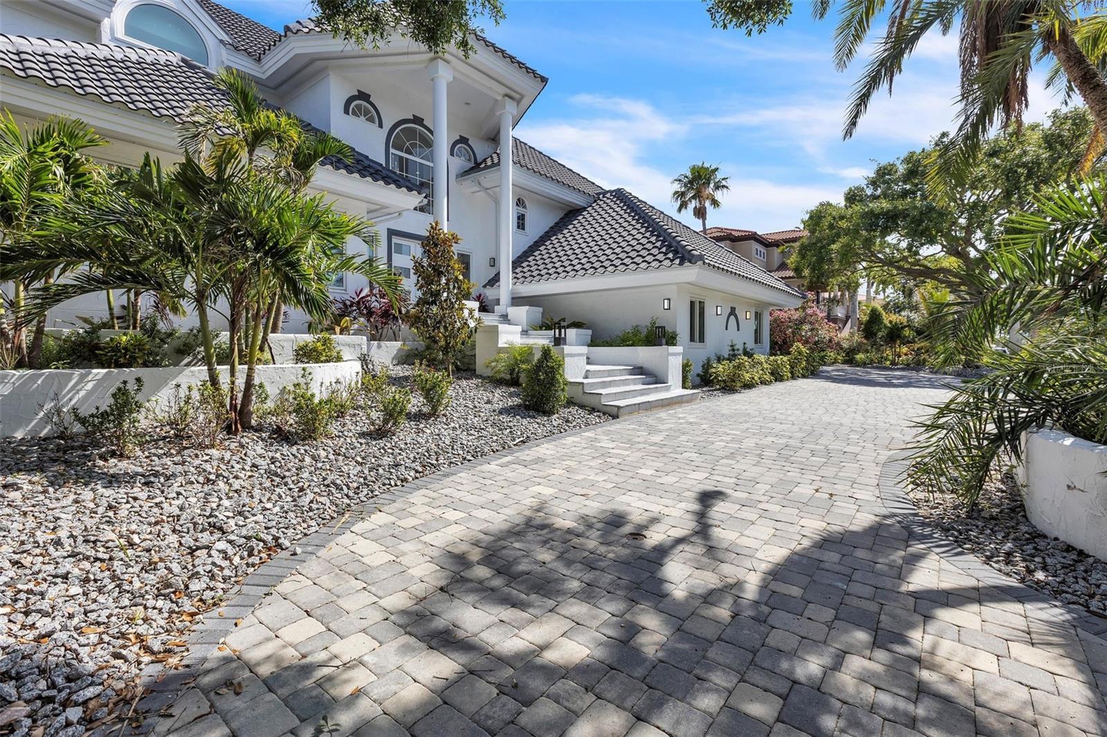 5212 62ND Ave ST PETERSBURG, FL 33715