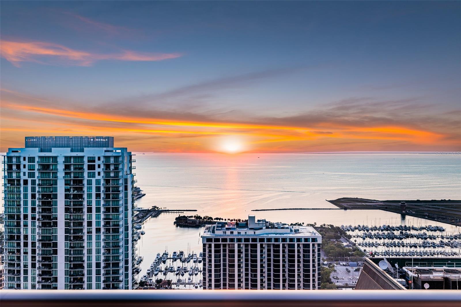 275 1ST Ave #4202 ST PETERSBURG, FL 33701