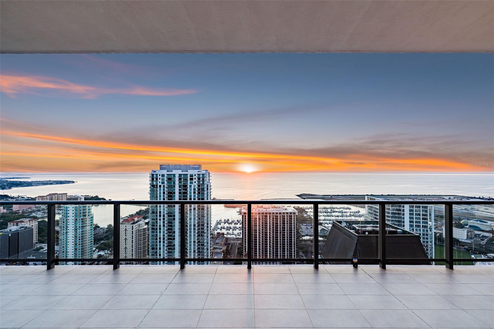 275 1ST Ave #4202 ST PETERSBURG, FL 33701