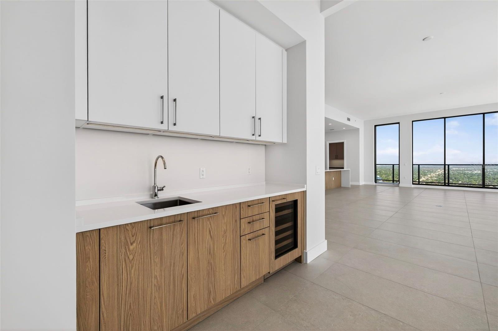 275 1ST Ave #4202 ST PETERSBURG, FL 33701