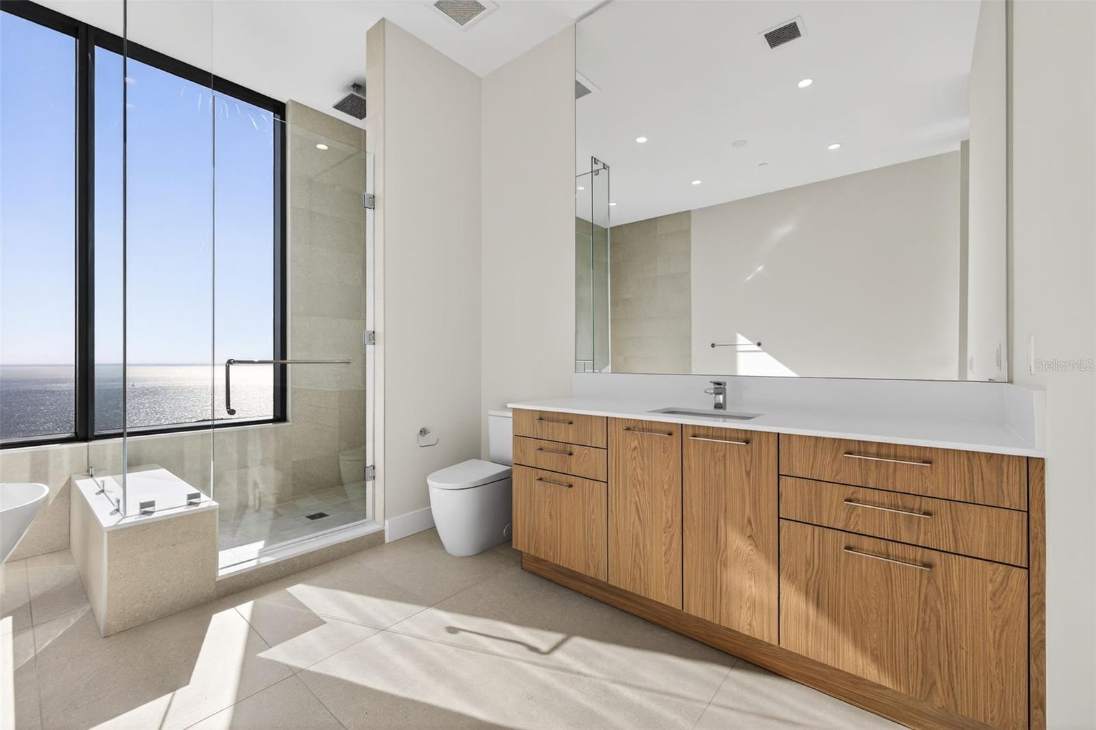 275 1ST Ave #4202 ST PETERSBURG, FL 33701