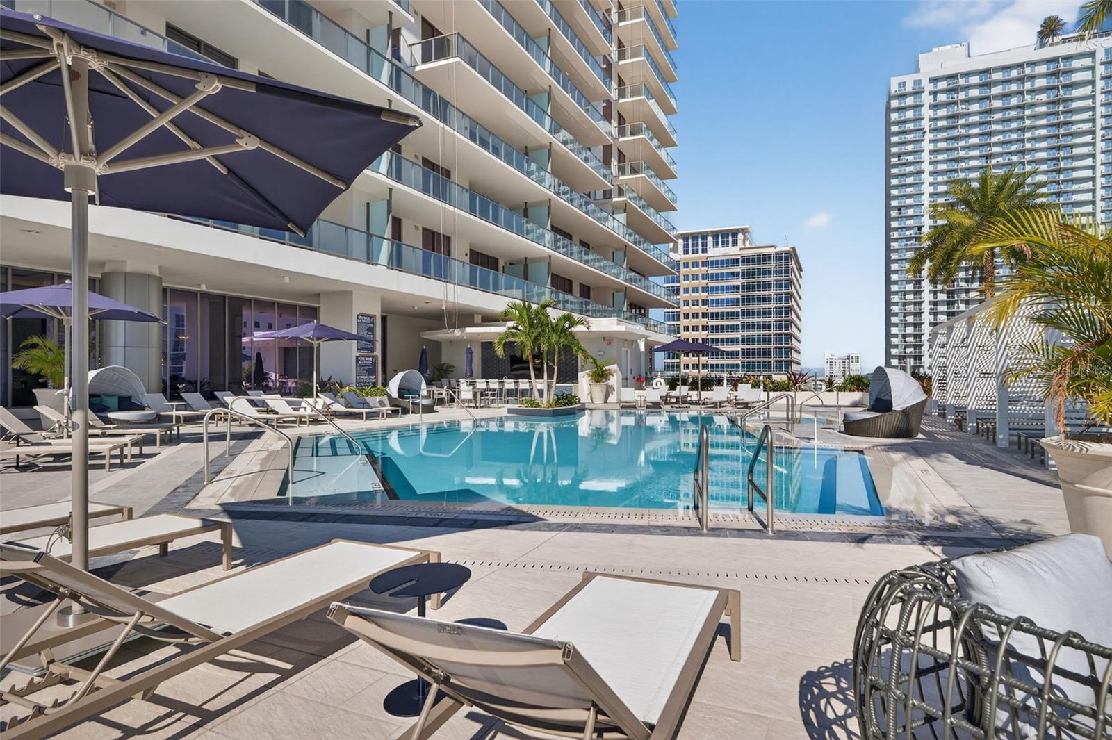 275 1ST Ave #4202 ST PETERSBURG, FL 33701