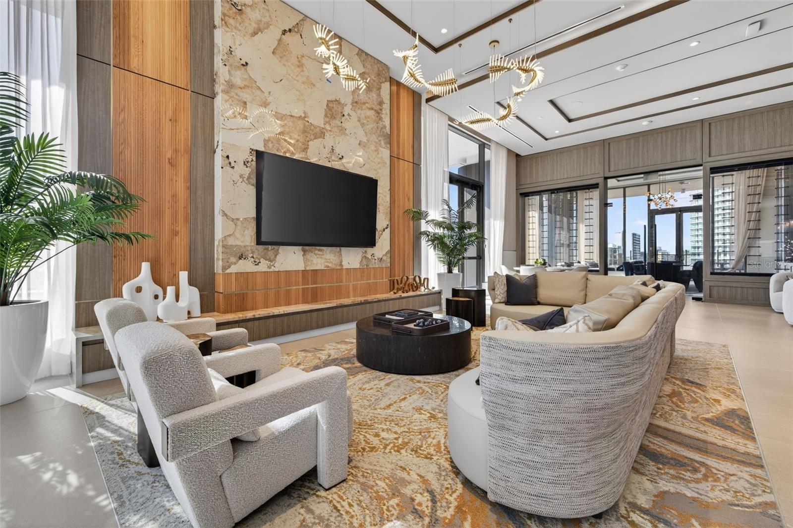 275 1ST Ave #4202 ST PETERSBURG, FL 33701