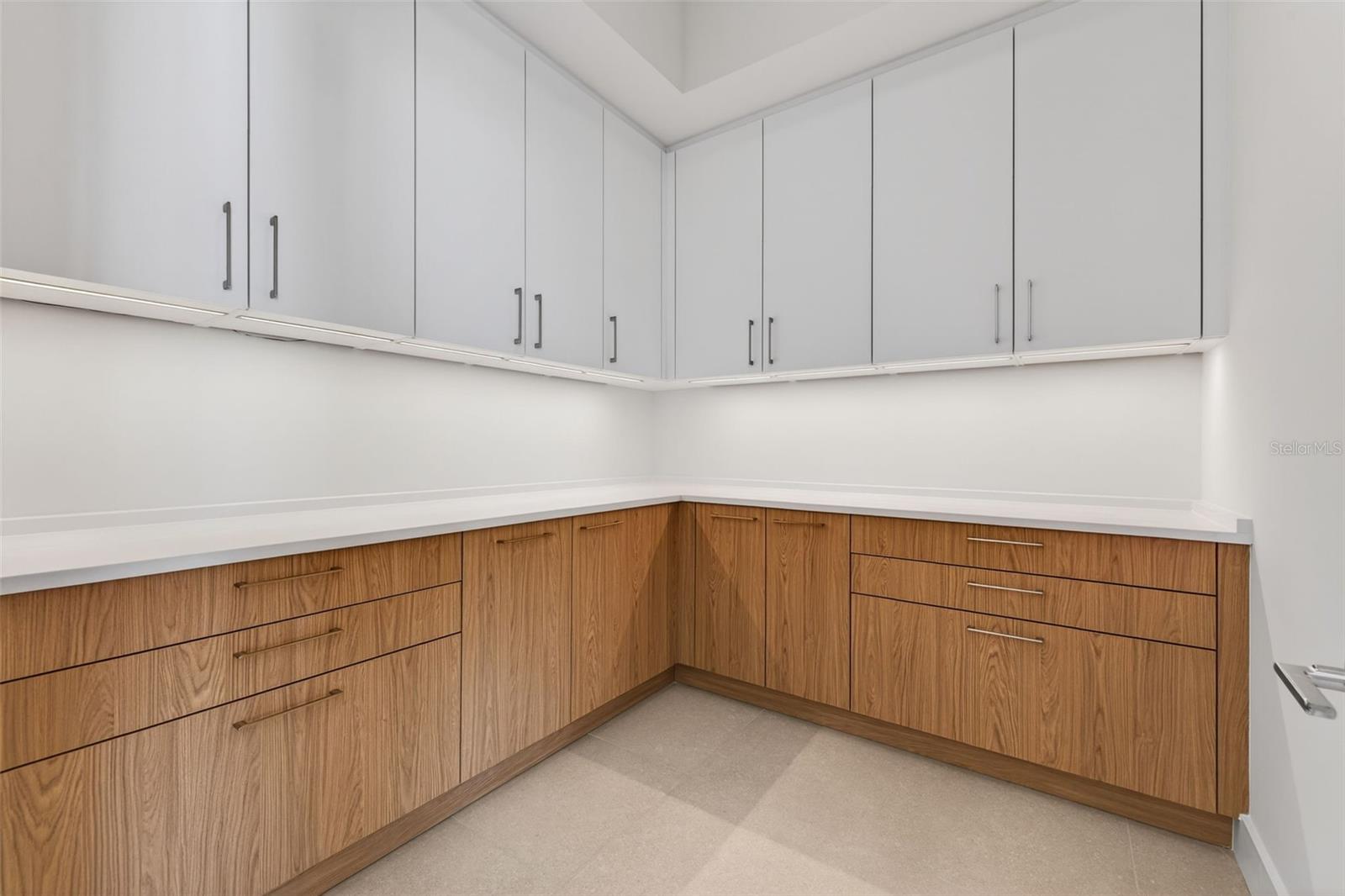 275 1ST Ave #4202 ST PETERSBURG, FL 33701