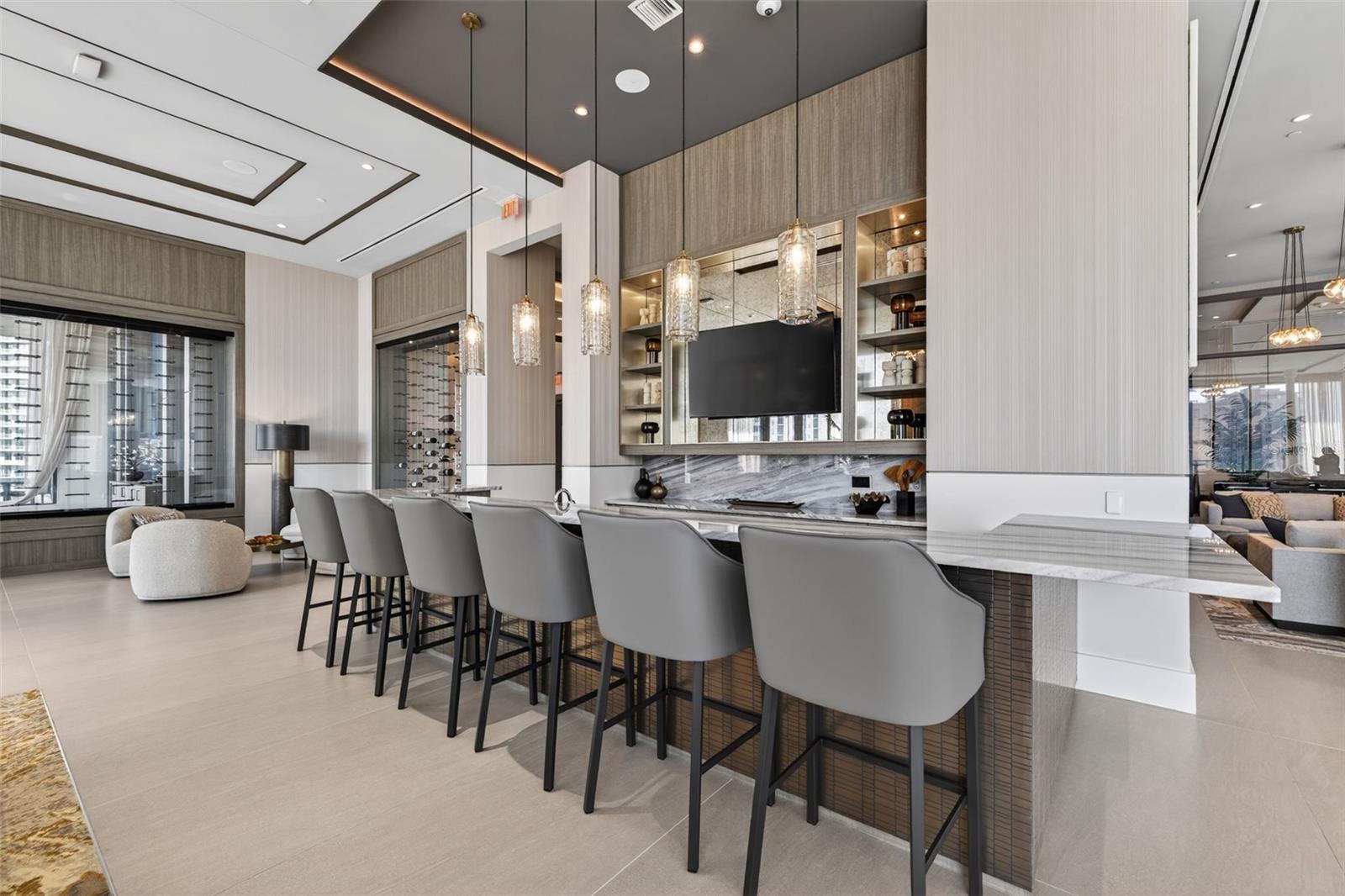 275 1ST Ave #4202 ST PETERSBURG, FL 33701