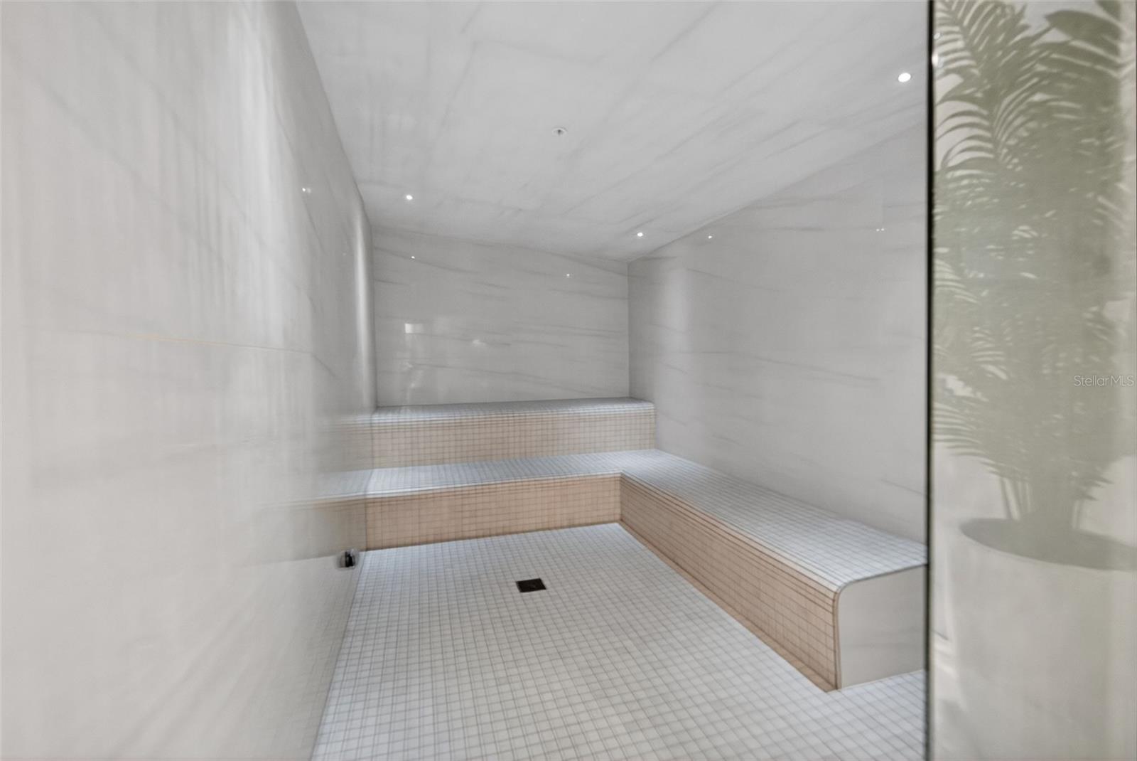 275 1ST Ave #4202 ST PETERSBURG, FL 33701