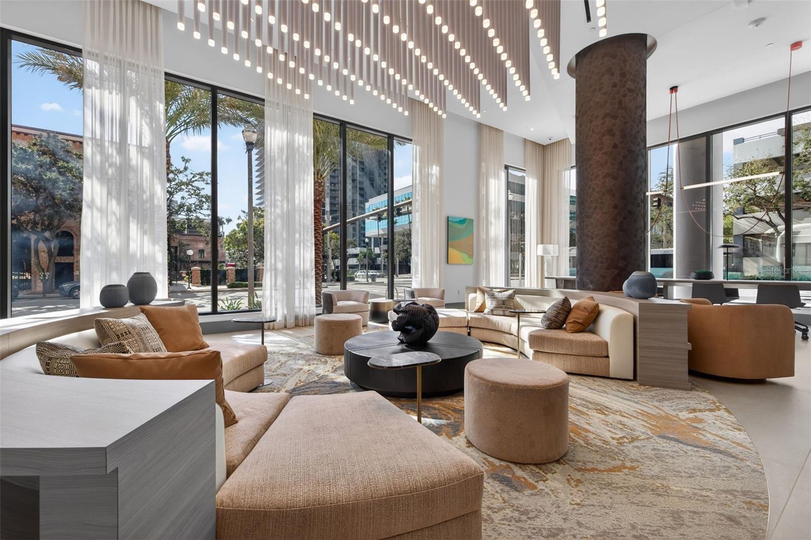 275 1ST Ave #4202 ST PETERSBURG, FL 33701