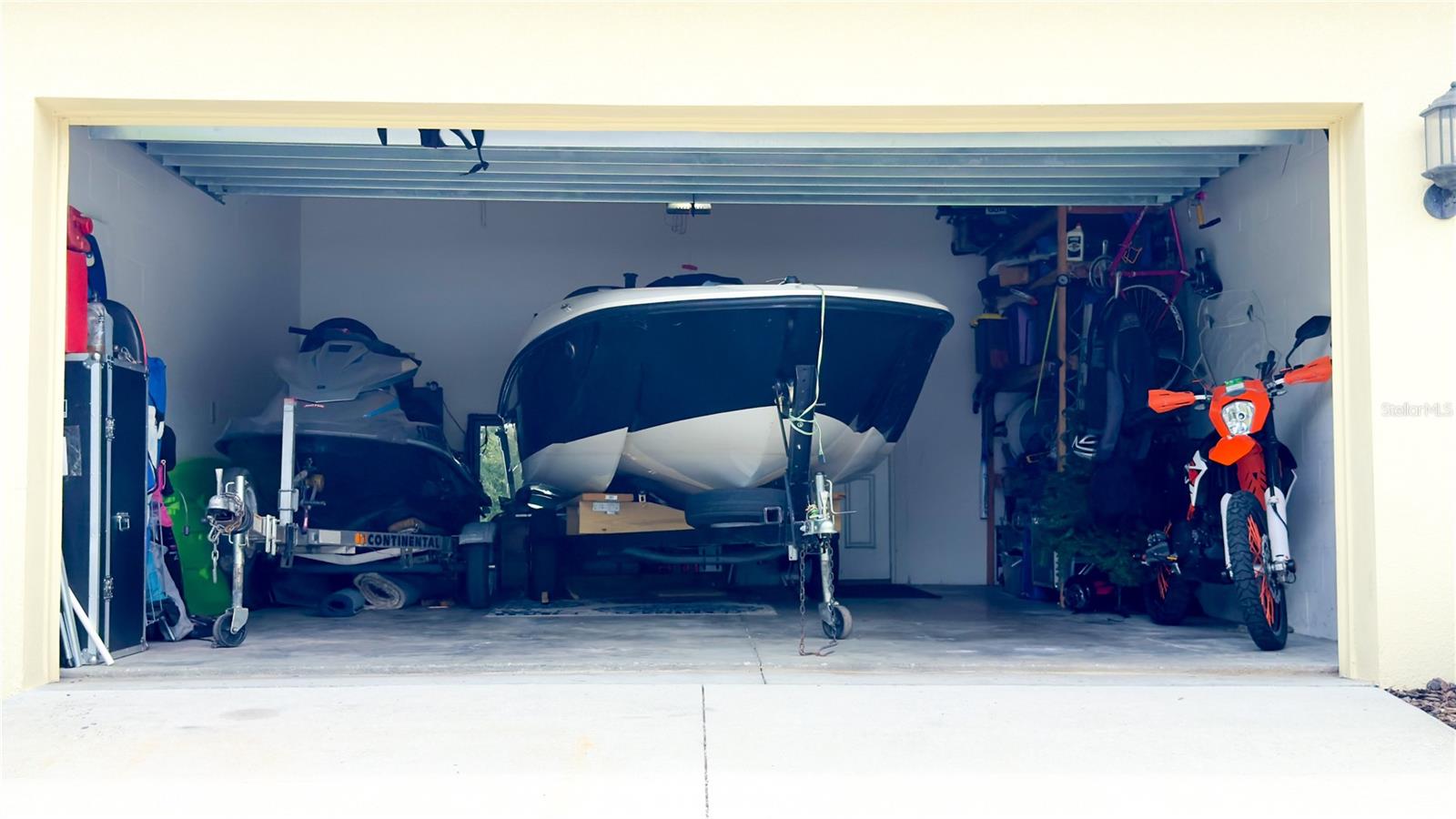 1217 SEBURN Rd APOPKA, FL 32703