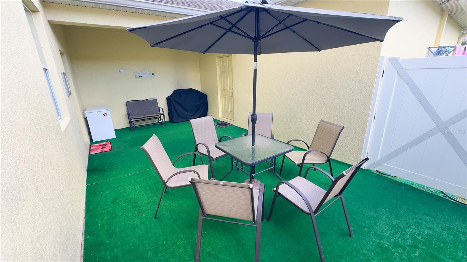 1217 SEBURN Rd APOPKA, FL 32703