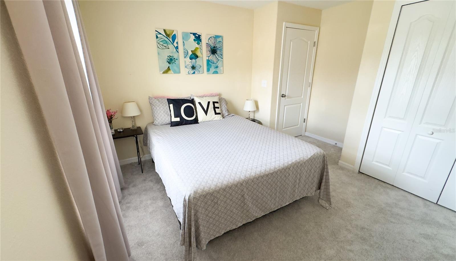 1217 SEBURN Rd APOPKA, FL 32703