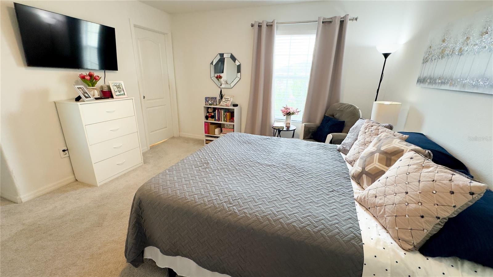 1217 SEBURN Rd APOPKA, FL 32703