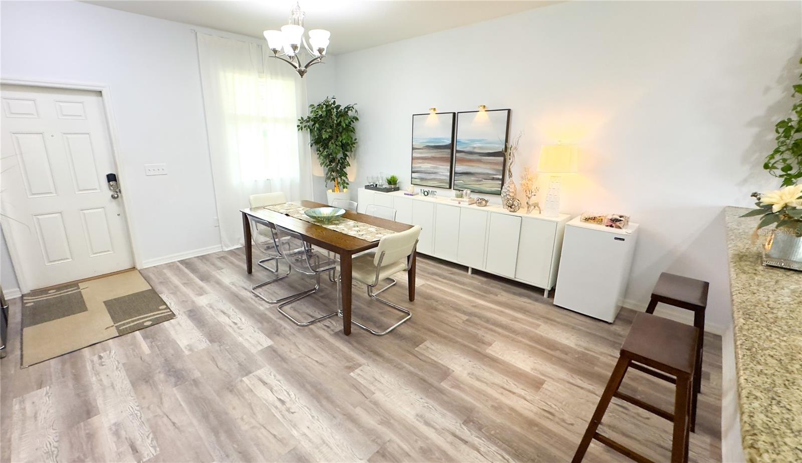 1217 SEBURN Rd APOPKA, FL 32703