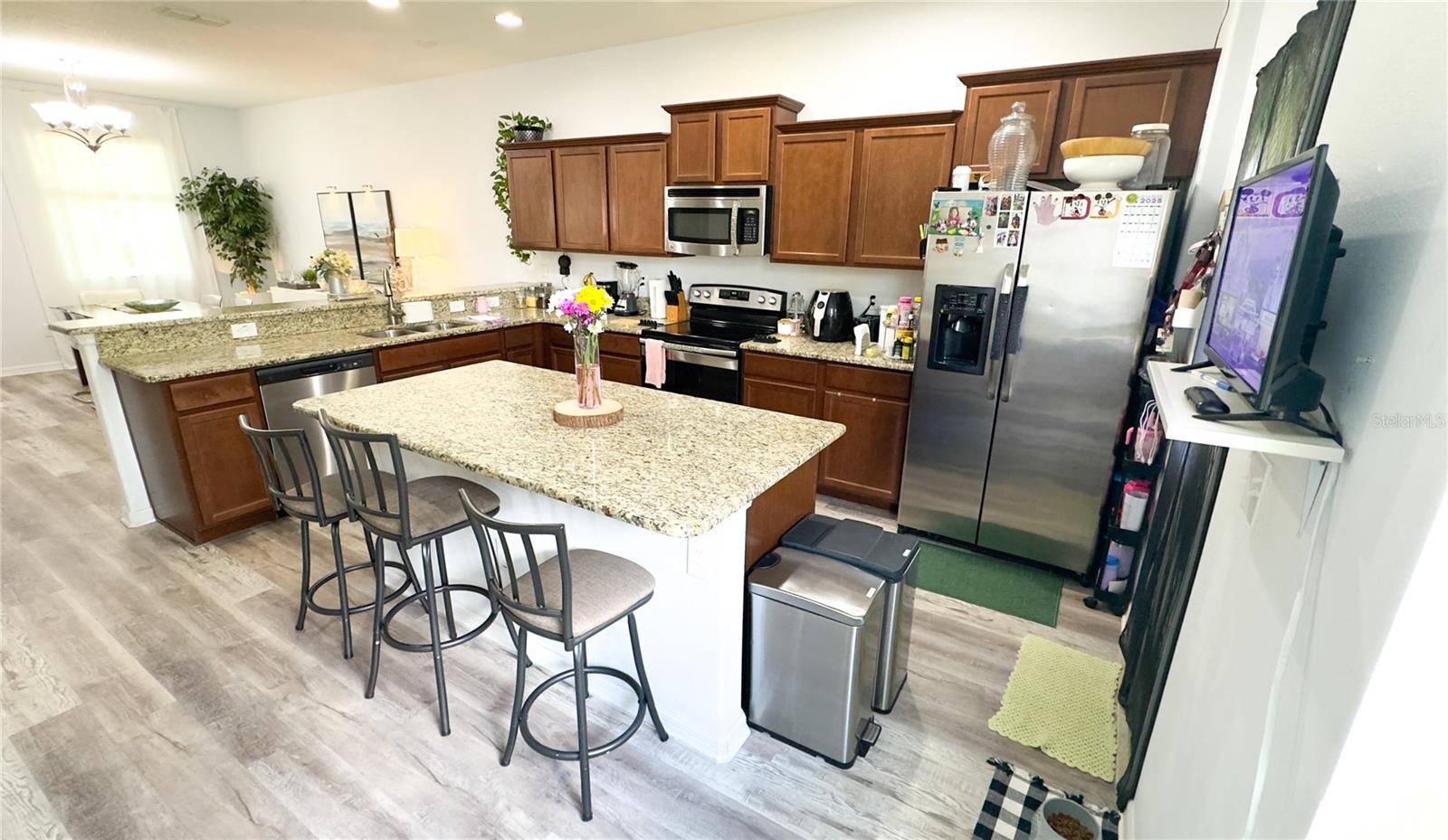 1217 SEBURN Rd APOPKA, FL 32703