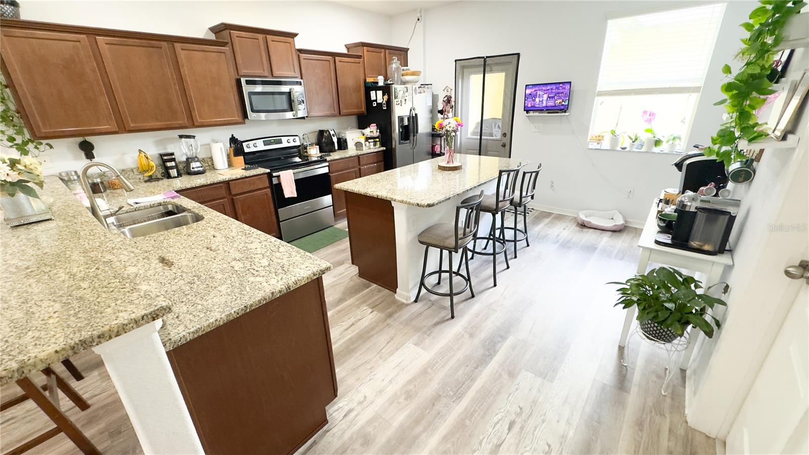 1217 SEBURN Rd APOPKA, FL 32703