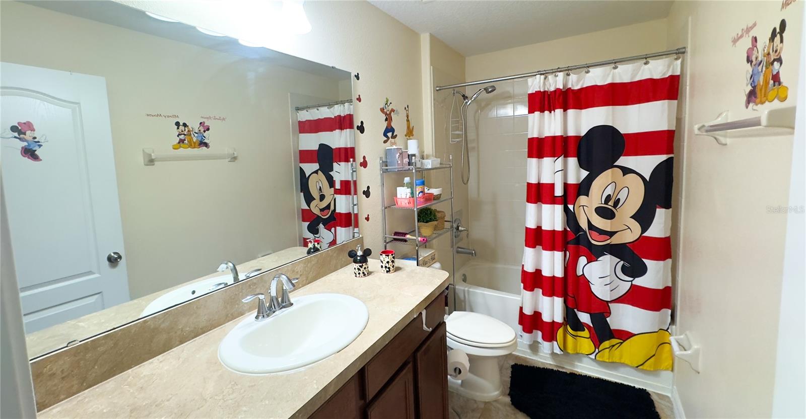 1217 SEBURN Rd APOPKA, FL 32703