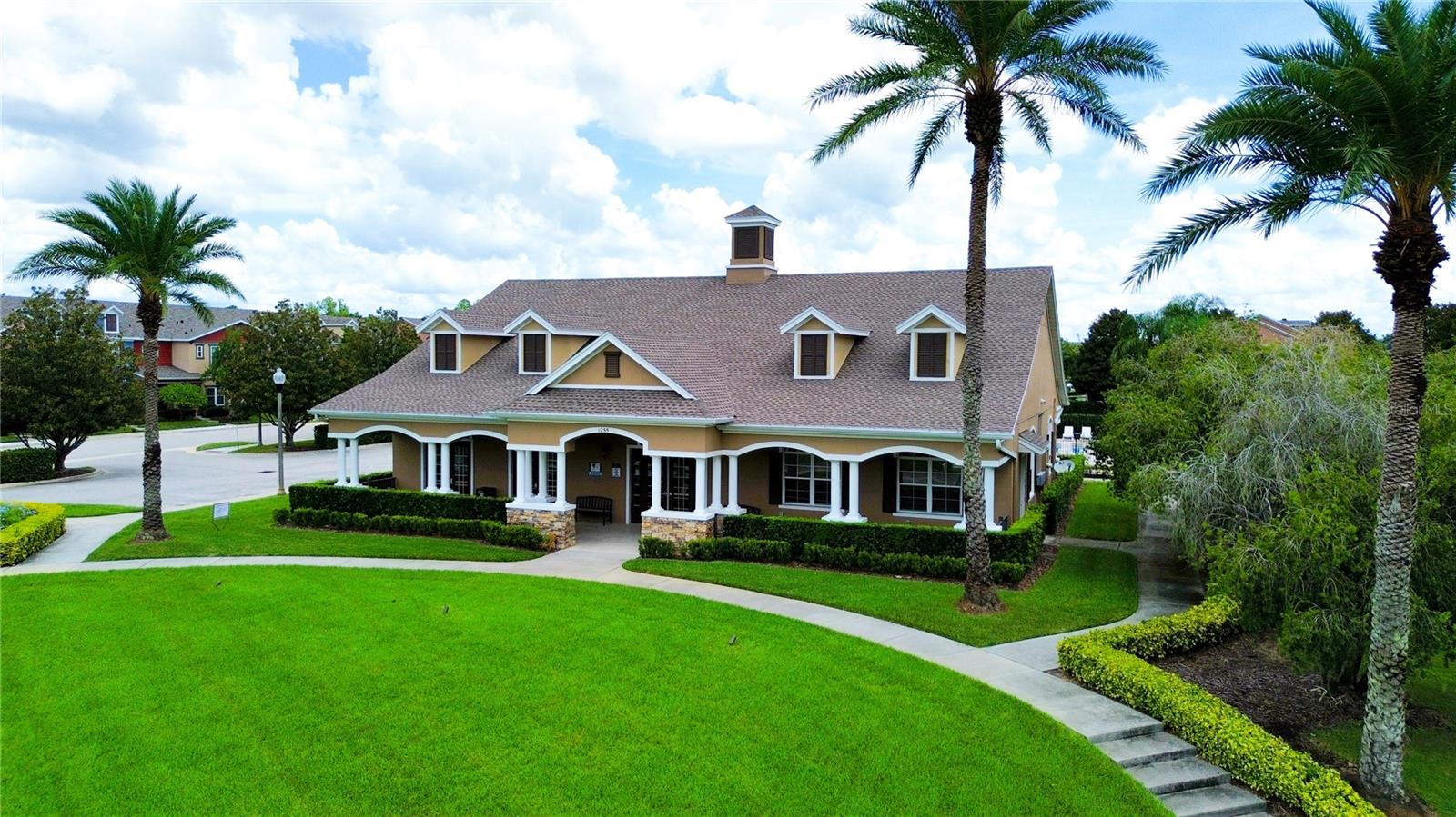 1217 SEBURN Rd APOPKA, FL 32703