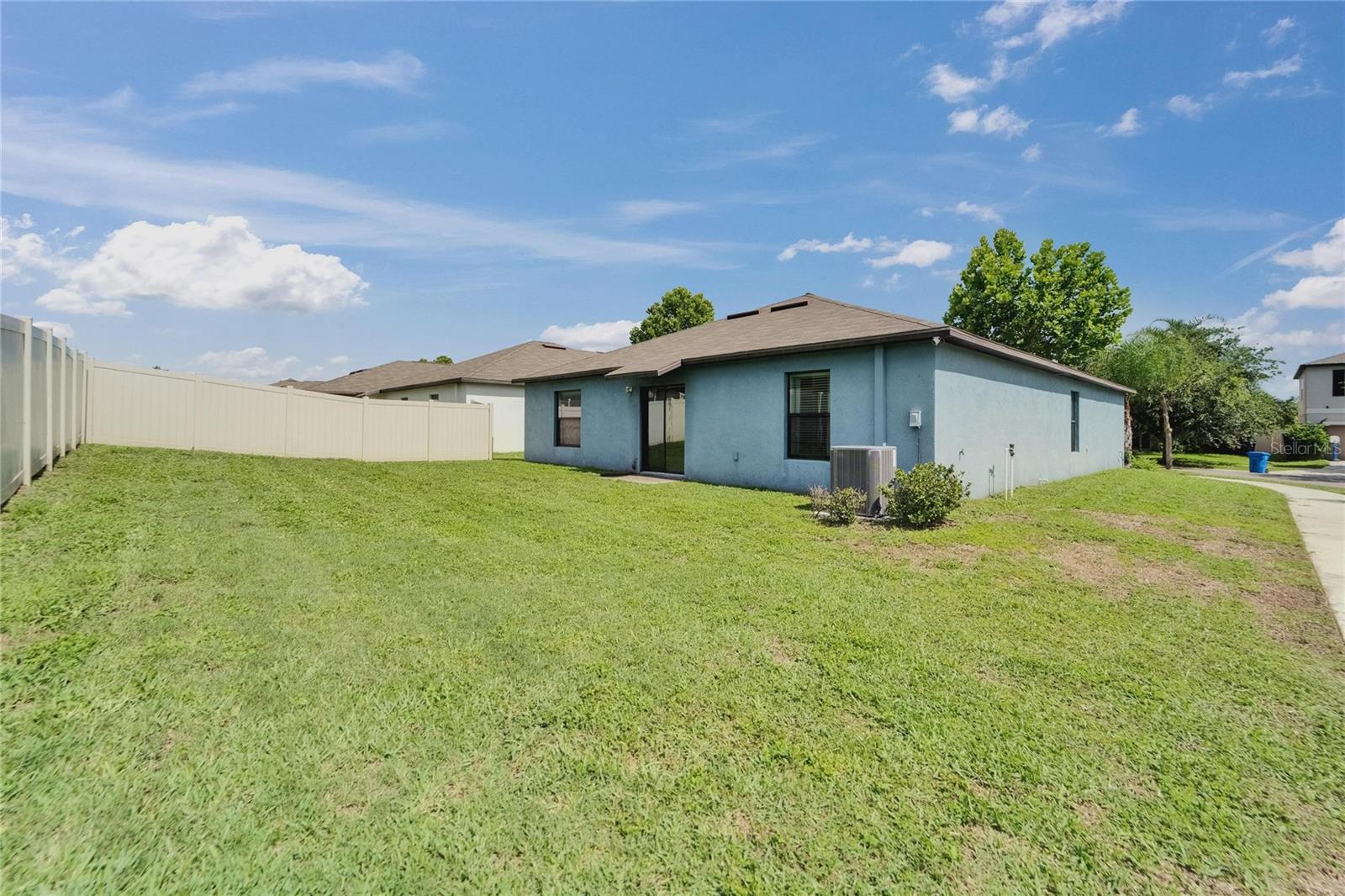 10119 ROSE PETAL Pl RIVERVIEW, FL 33578