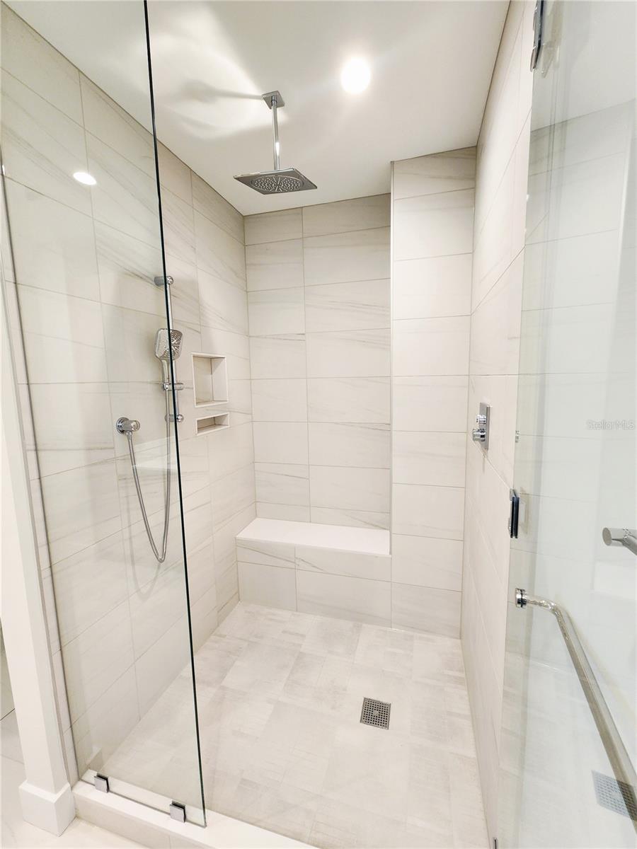 275 1ST Ave #2307 ST PETERSBURG, FL 33701