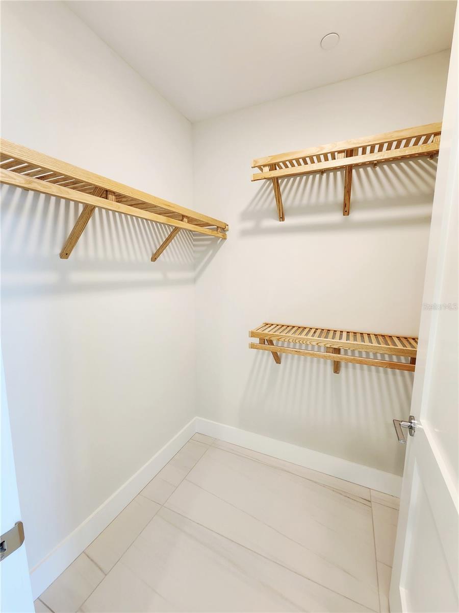 275 1ST Ave #2307 ST PETERSBURG, FL 33701