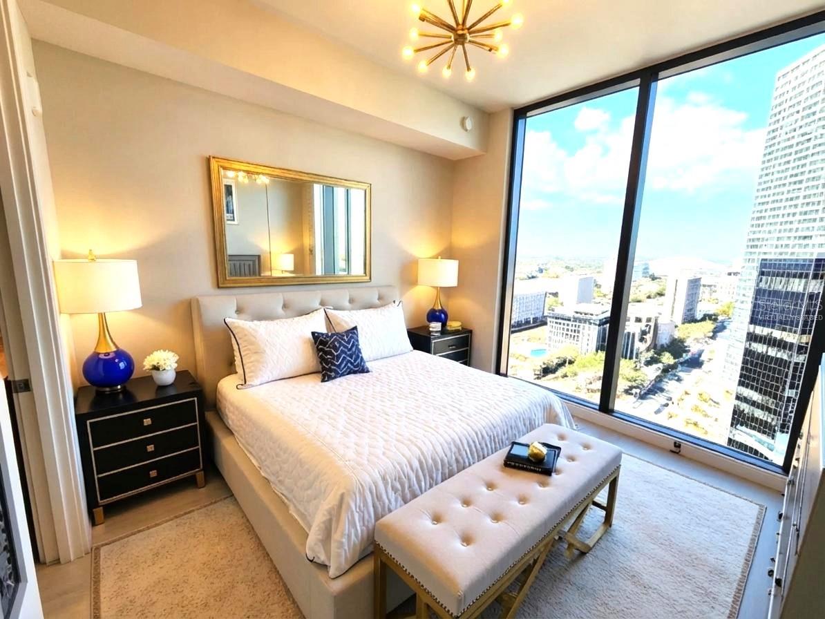 275 1ST Ave #2307 ST PETERSBURG, FL 33701