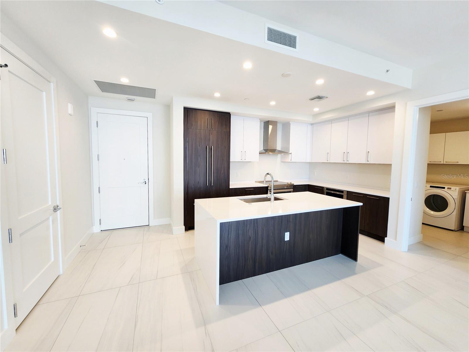 275 1ST Ave #2307 ST PETERSBURG, FL 33701