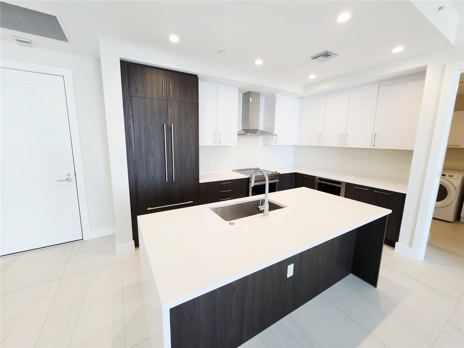 275 1ST Ave #2307 ST PETERSBURG, FL 33701