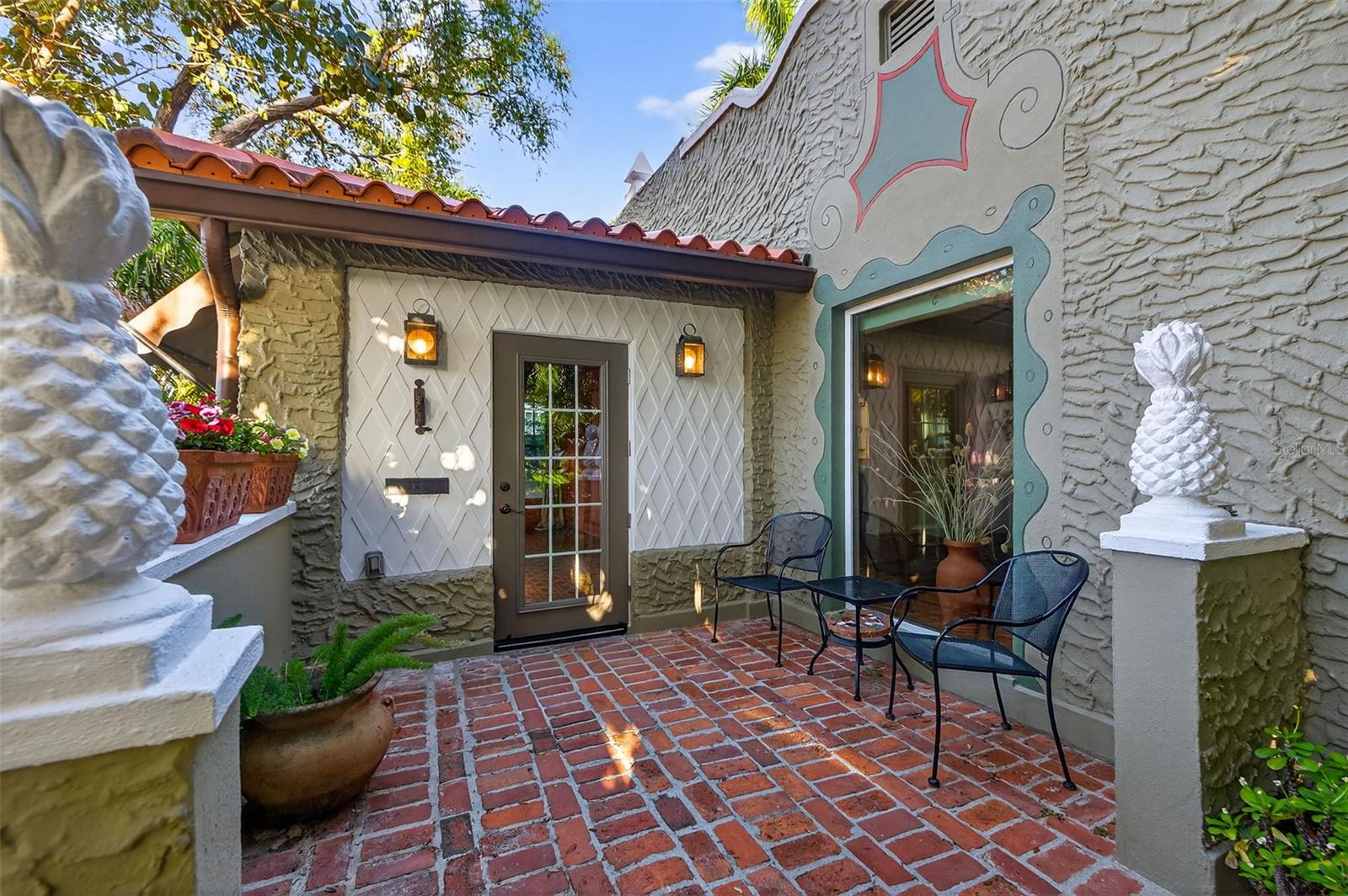 745 16TH Ave ST PETERSBURG, FL 33704