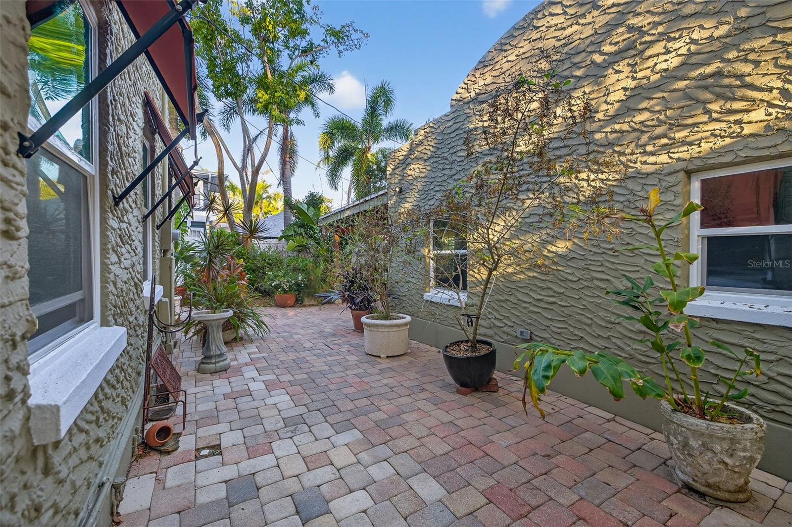 745 16TH Ave ST PETERSBURG, FL 33704