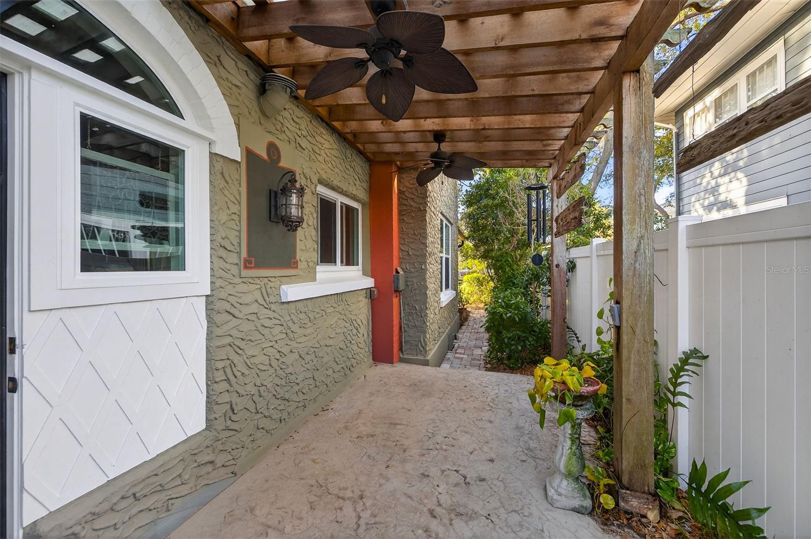 745 16TH Ave ST PETERSBURG, FL 33704