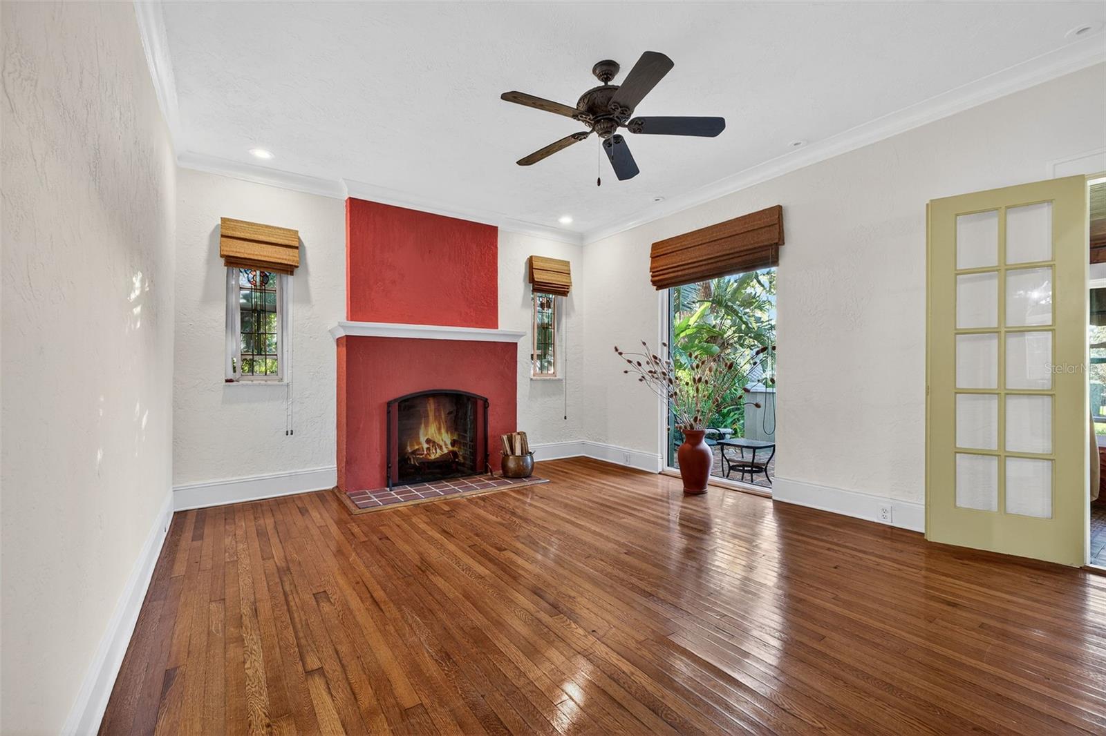 745 16TH Ave ST PETERSBURG, FL 33704