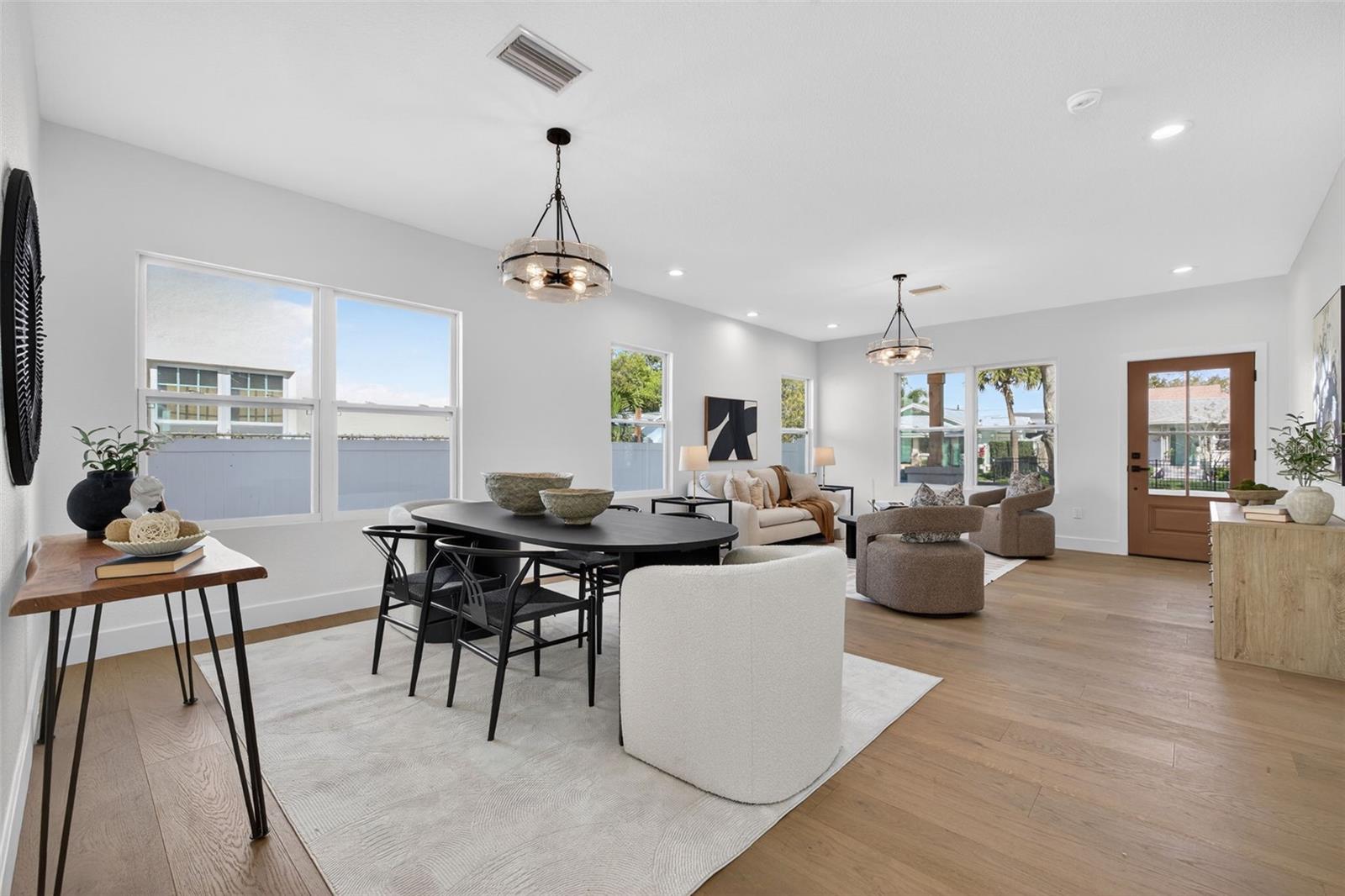 2350 2ND Ave ST PETERSBURG, FL 33713