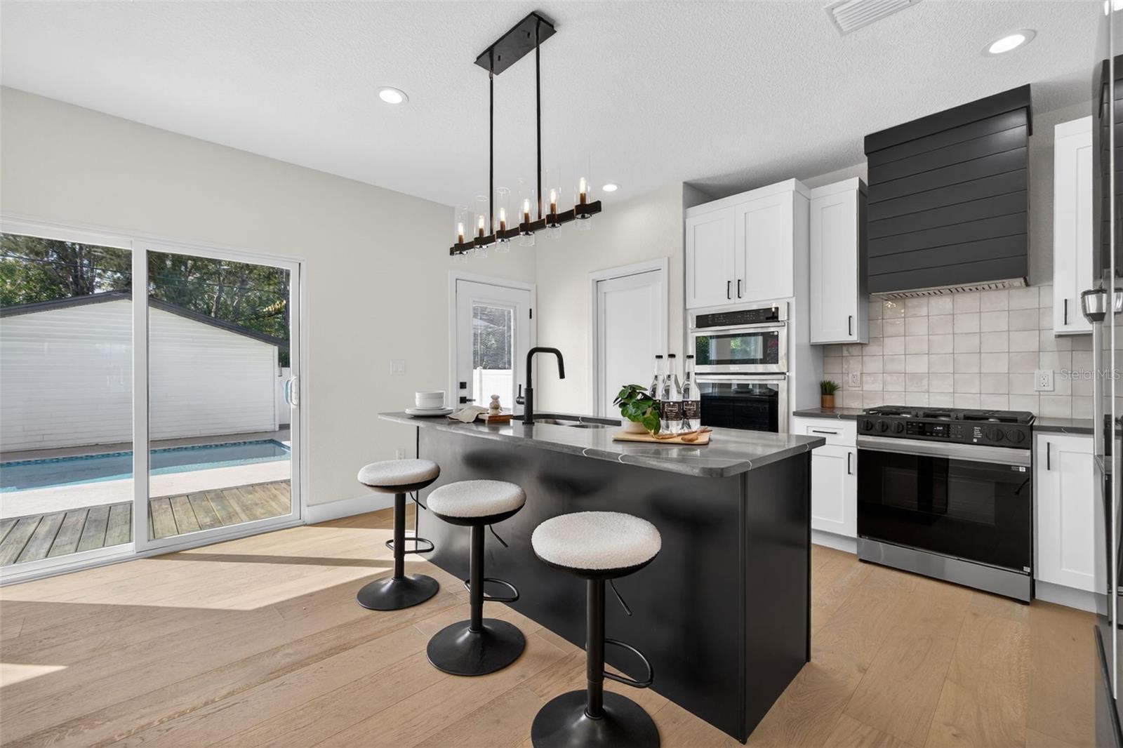 2350 2ND Ave ST PETERSBURG, FL 33713