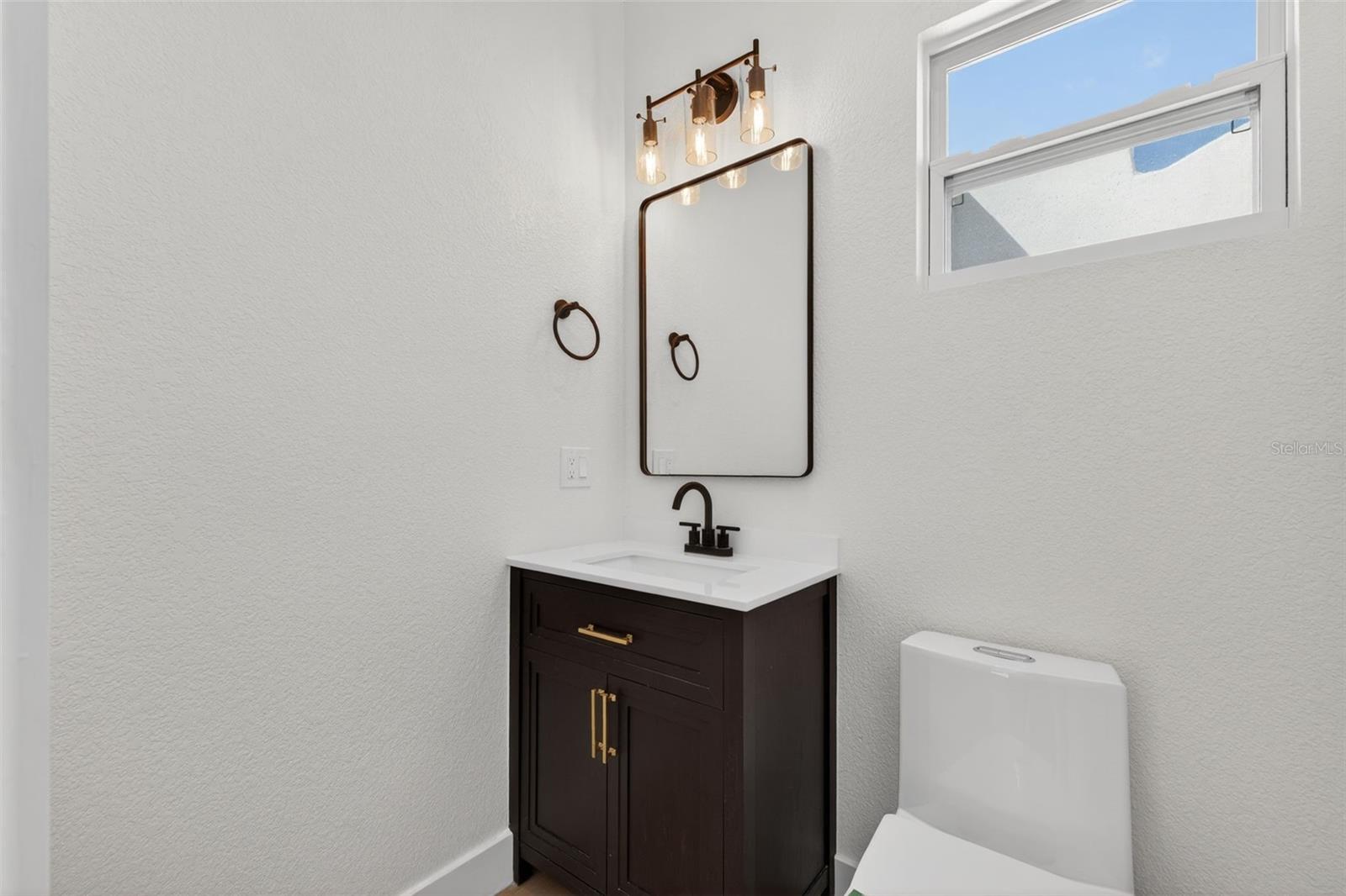 2350 2ND Ave ST PETERSBURG, FL 33713