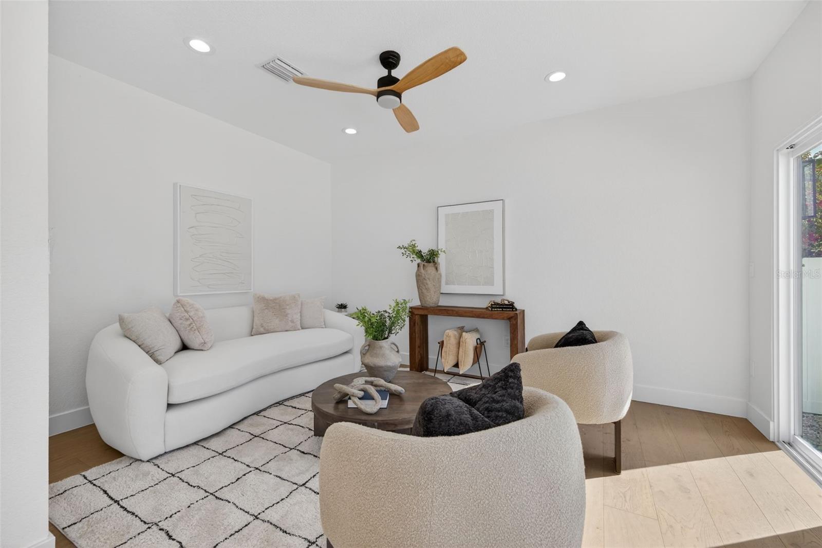 2350 2ND Ave ST PETERSBURG, FL 33713