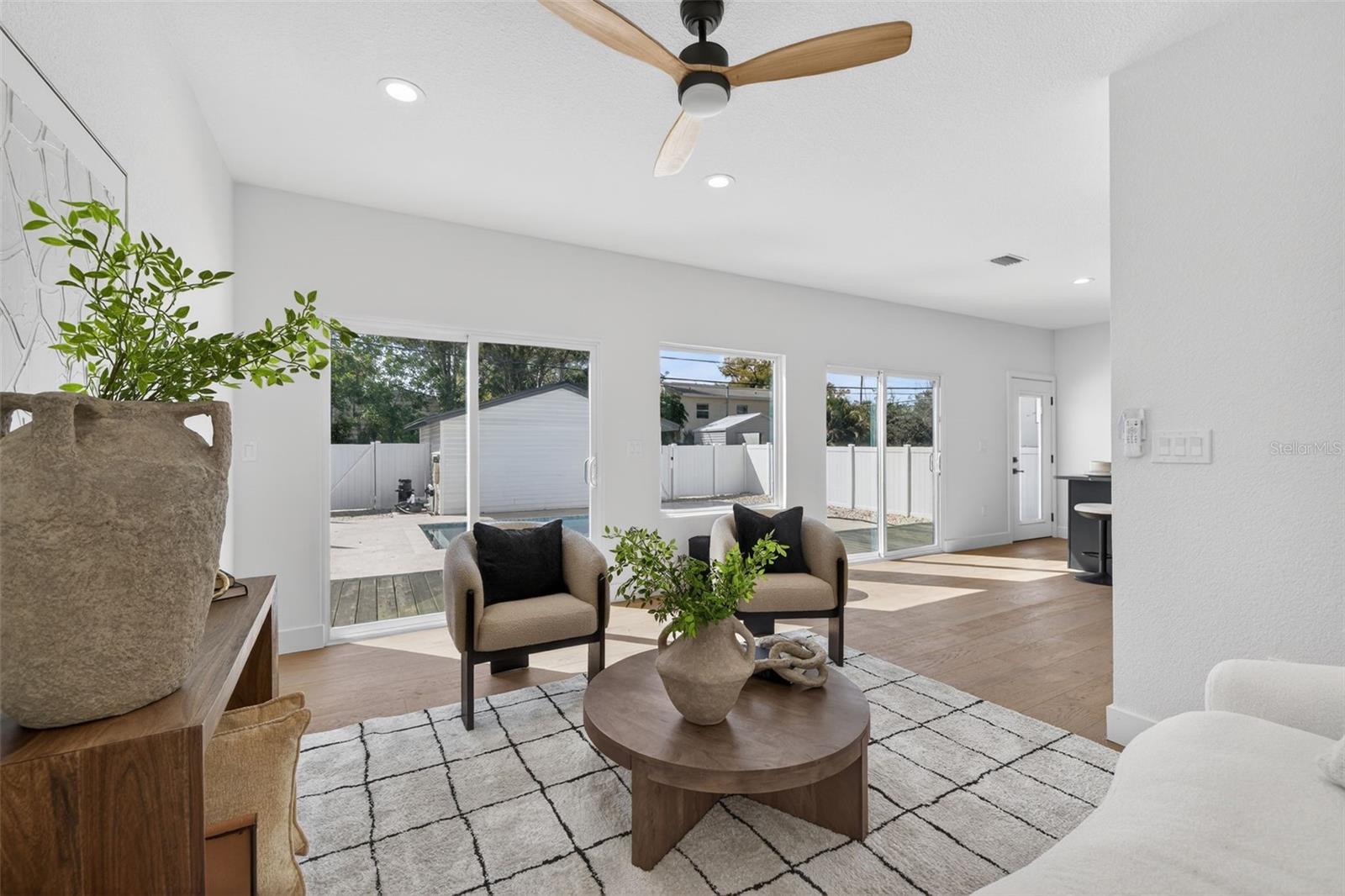 2350 2ND Ave ST PETERSBURG, FL 33713