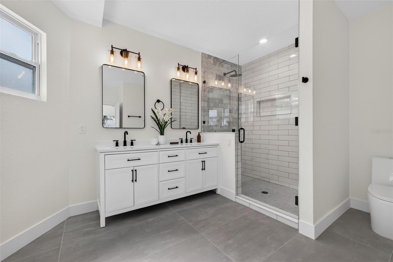 2350 2ND Ave ST PETERSBURG, FL 33713