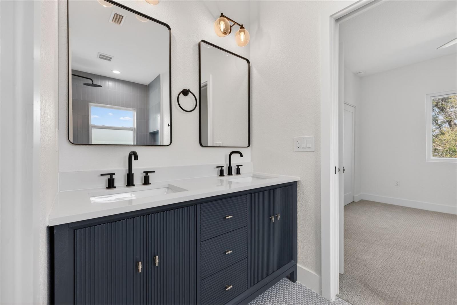 2350 2ND Ave ST PETERSBURG, FL 33713