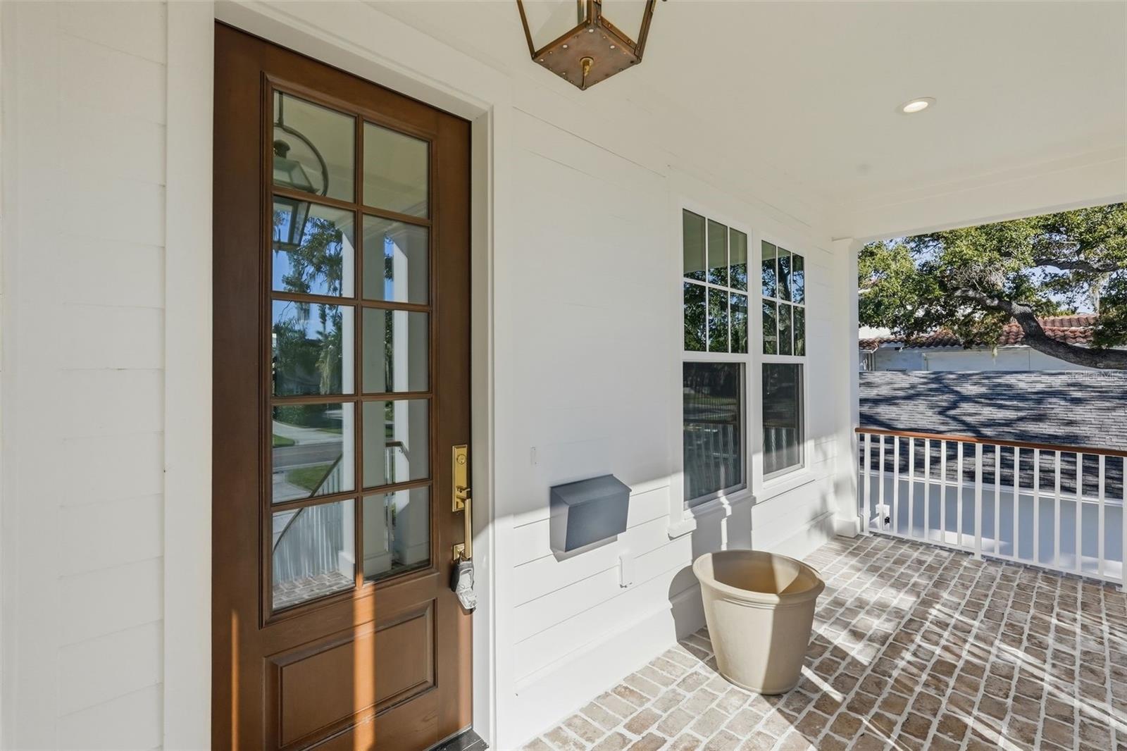 822 SNELL Isle Blvd ST PETERSBURG, FL 33704