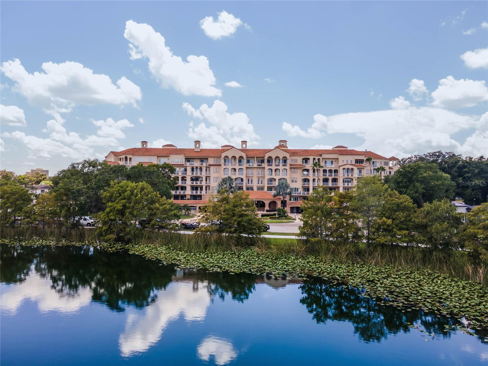1110 W IVANHOE Blvd #15