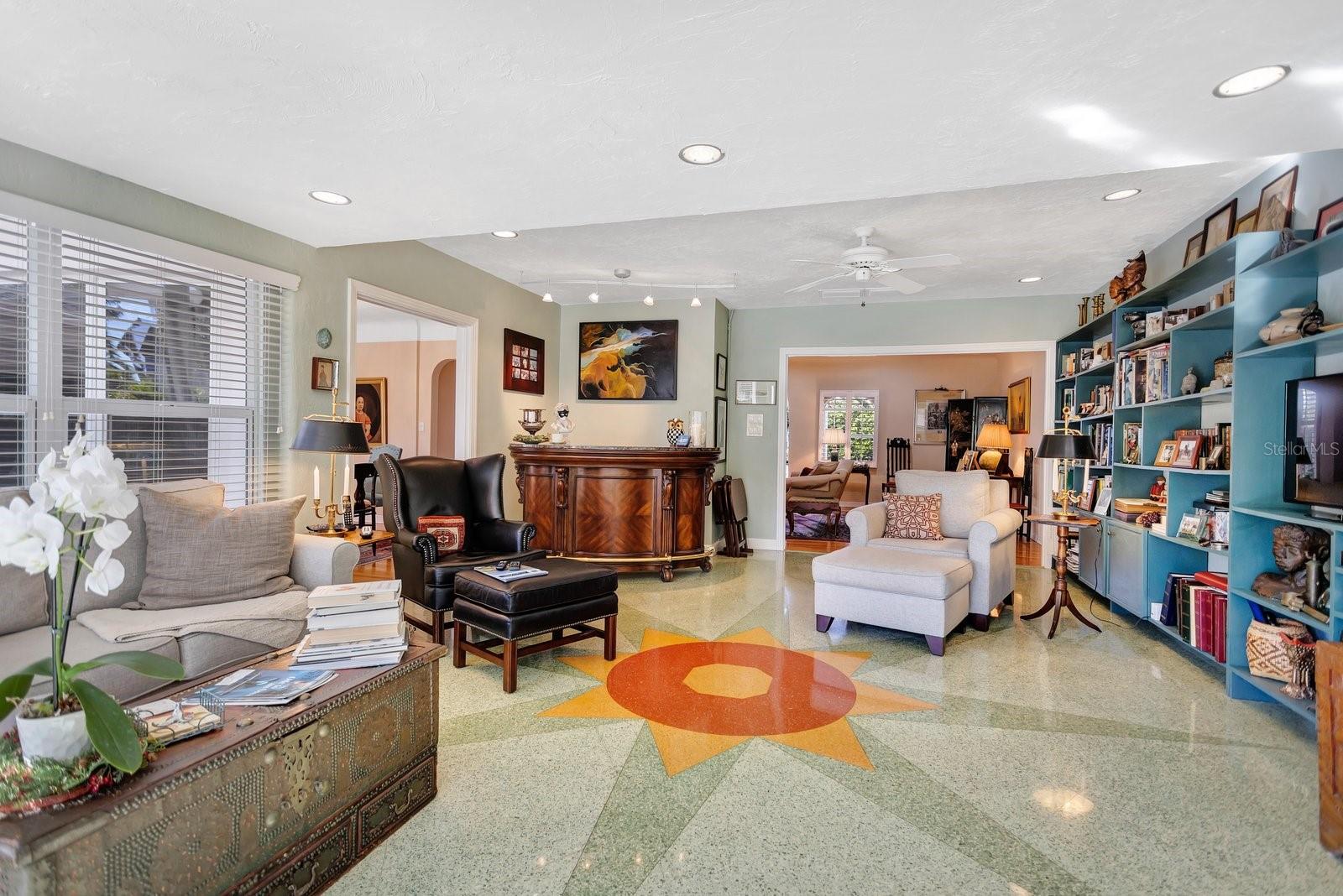 105 ESTADO Way ST PETERSBURG, FL 33704