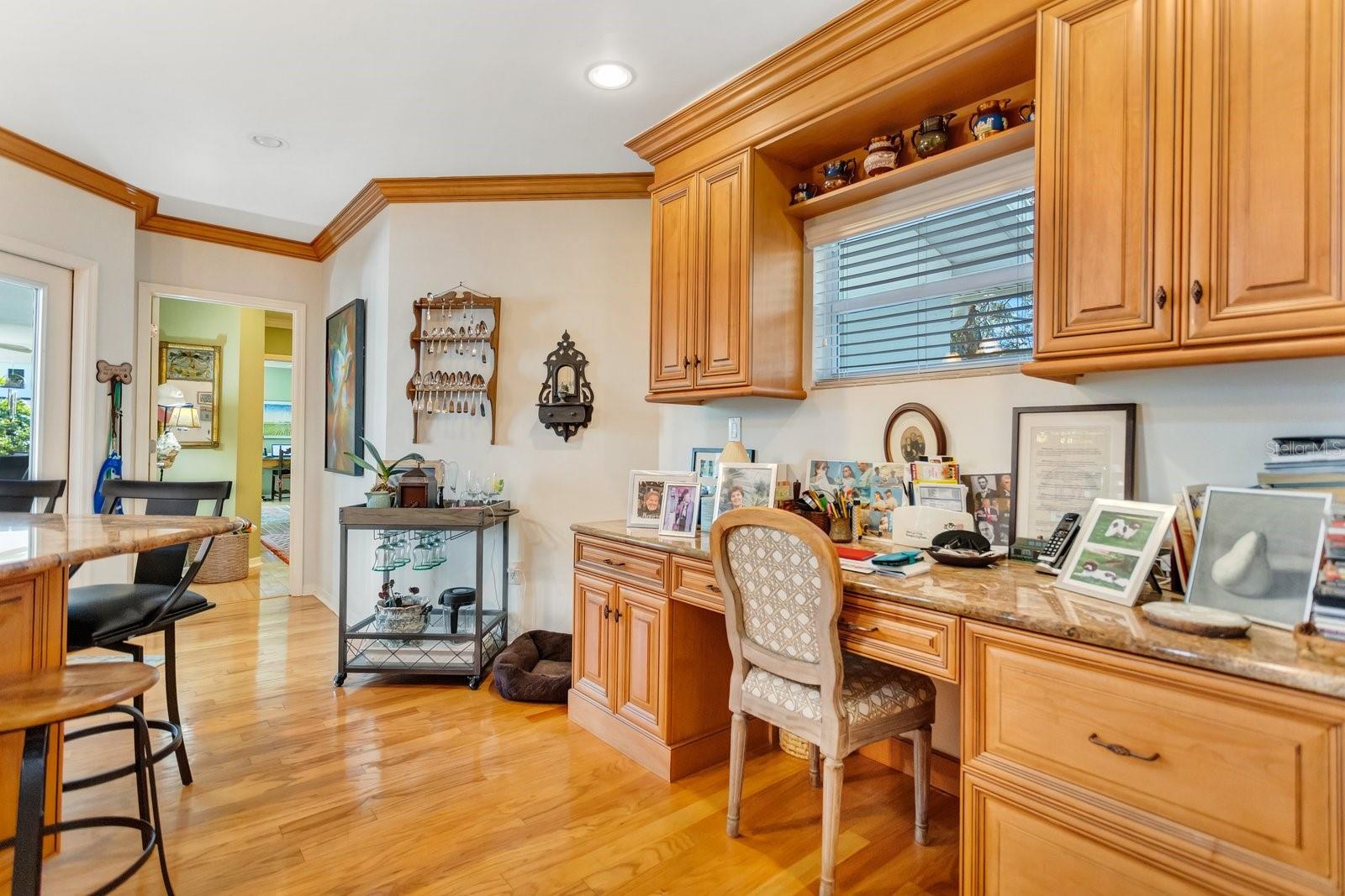 105 ESTADO Way ST PETERSBURG, FL 33704