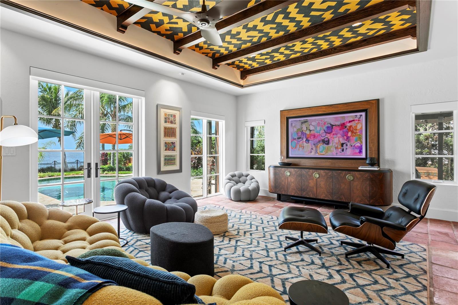 501 BRIGHTWATERS Blvd ST PETERSBURG, FL 33704