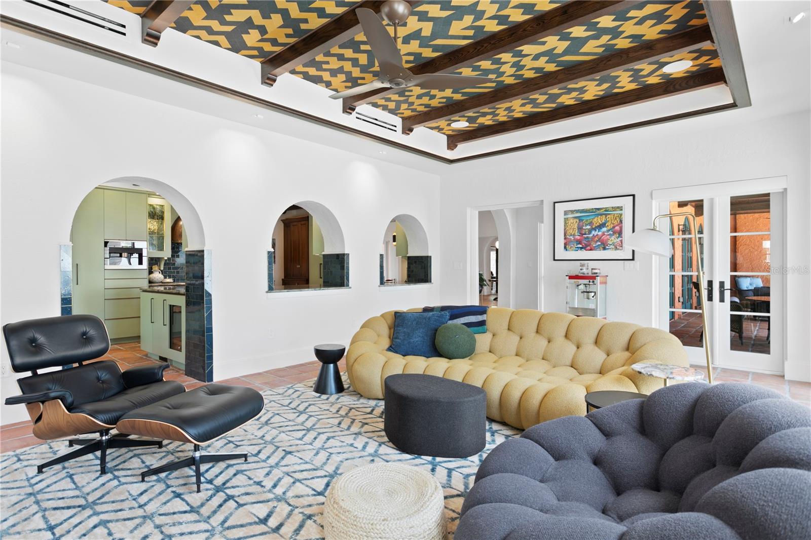 501 BRIGHTWATERS Blvd ST PETERSBURG, FL 33704