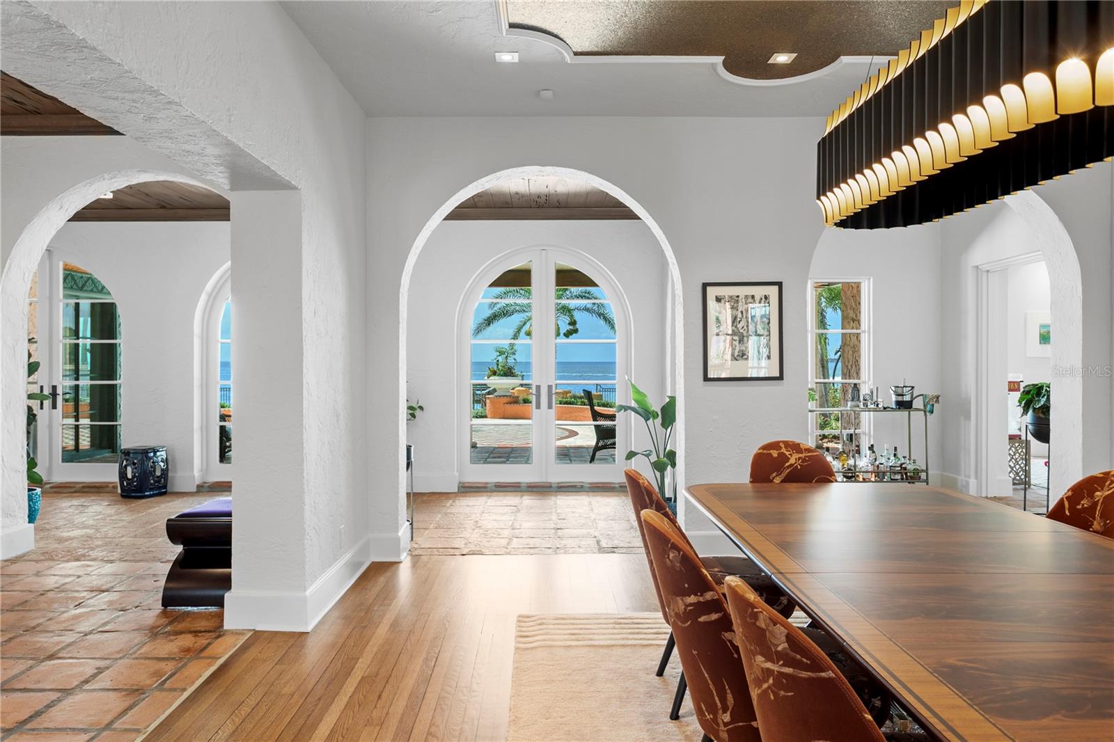 501 BRIGHTWATERS Blvd ST PETERSBURG, FL 33704